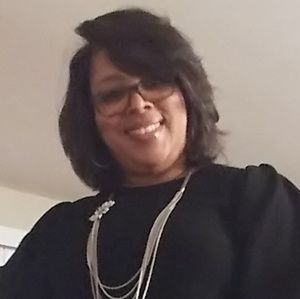 Meet your Posher, Lowanna